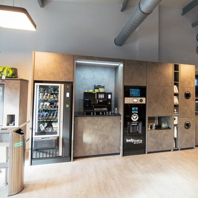 EasyFIT Ueckermünde: Erfrische Dich mit unseren Fitnessgetränken! Entdecke gesunde, leckere Optionen für Dein Workout im Fitnessstudio. Jetzt probieren und fit bleiben!